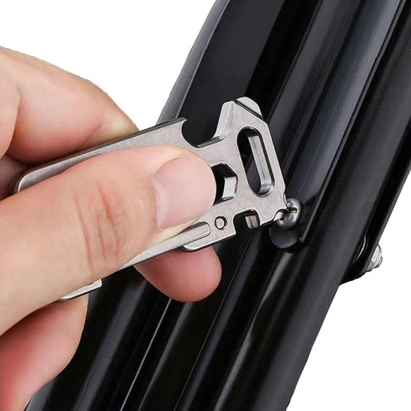 Heavy duty keychain Titanium carabiner clips Multifunctional keychain - Picture 5 of 11